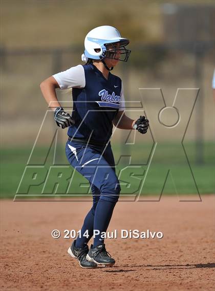 Thumbnail 3 in Valor Christian vs. Frederick (CHSAA 4A State Final) photogallery.