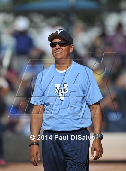 Thumbnail 3 in Valor Christian vs. Frederick (CHSAA 4A State Final) photogallery.