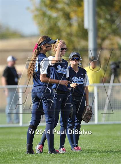 Thumbnail 3 in Valor Christian vs. Frederick (CHSAA 4A State Final) photogallery.