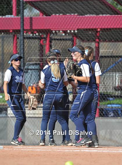 Thumbnail 2 in Valor Christian vs. Frederick (CHSAA 4A State Final) photogallery.