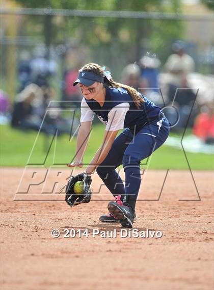 Thumbnail 2 in Valor Christian vs. Frederick (CHSAA 4A State Final) photogallery.