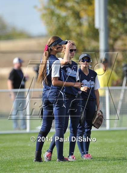 Thumbnail 1 in Valor Christian vs. Frederick (CHSAA 4A State Final) photogallery.