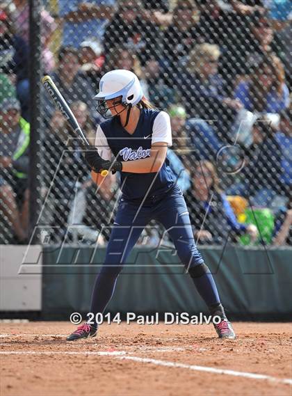 Thumbnail 1 in Valor Christian vs. Frederick (CHSAA 4A State Final) photogallery.