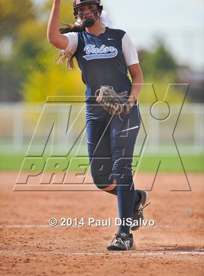 Thumbnail 2 in Valor Christian vs. Frederick (CHSAA 4A State Final) photogallery.
