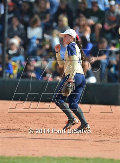 Thumbnail 3 in Valor Christian vs. Frederick (CHSAA 4A State Final) photogallery.