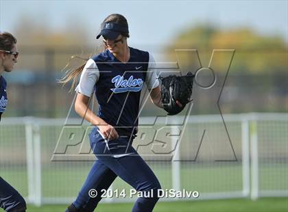 Thumbnail 1 in Valor Christian vs. Frederick (CHSAA 4A State Final) photogallery.