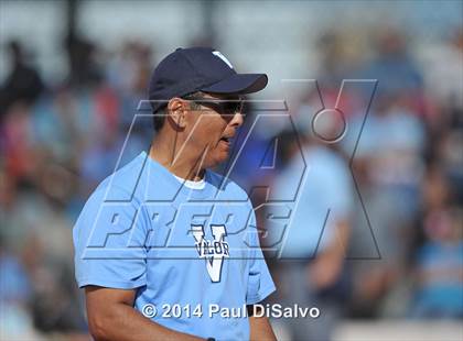 Thumbnail 2 in Valor Christian vs. Frederick (CHSAA 4A State Final) photogallery.