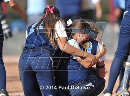 Thumbnail 1 in Valor Christian vs. Frederick (CHSAA 4A State Final) photogallery.