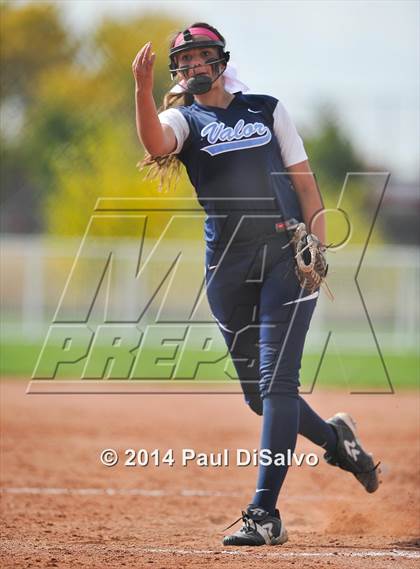Thumbnail 1 in Valor Christian vs. Frederick (CHSAA 4A State Final) photogallery.