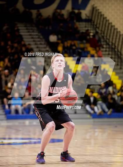 Thumbnail 3 in South County vs. Madison (VHSL Quarterfinal) photogallery.