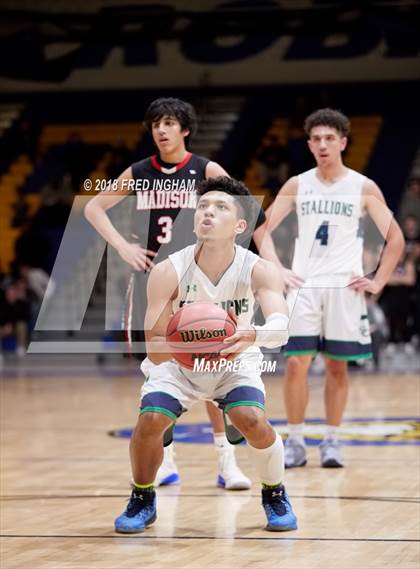 Thumbnail 2 in South County vs. Madison (VHSL Quarterfinal) photogallery.