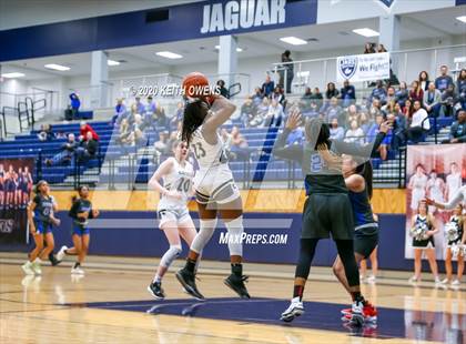 Thumbnail 1 in Guyer vs. Hebron (UIL 6A Bi-District Playoff) photogallery.