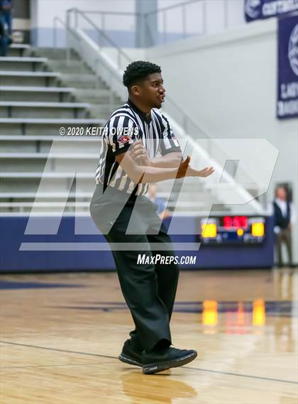 Thumbnail 1 in Guyer vs. Hebron (UIL 6A Bi-District Playoff) photogallery.
