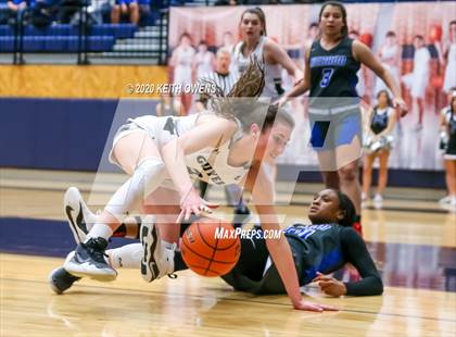 Thumbnail 2 in Guyer vs. Hebron (UIL 6A Bi-District Playoff) photogallery.