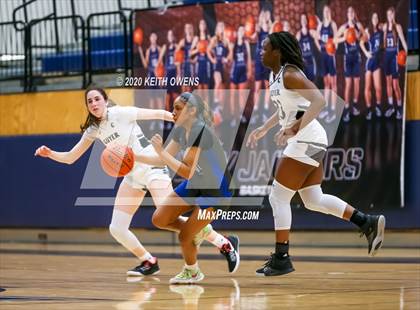 Thumbnail 2 in Guyer vs. Hebron (UIL 6A Bi-District Playoff) photogallery.