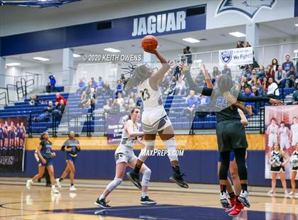 Thumbnail 2 in Guyer vs. Hebron (UIL 6A Bi-District Playoff) photogallery.