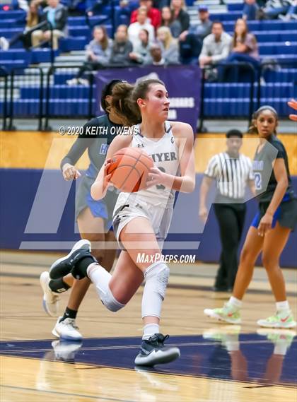 Thumbnail 3 in Guyer vs. Hebron (UIL 6A Bi-District Playoff) photogallery.