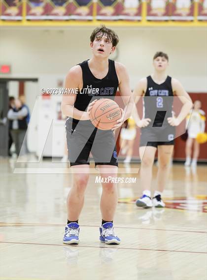 Thumbnail 2 in Covington Catholic @ Cooper photogallery.