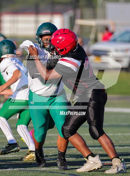 Thumbnail 1 in William Floyd vs Center Moriches photogallery.