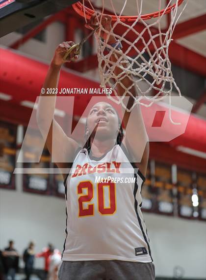Thumbnail 2 in Jennings vs. Brusly (LHSAA Division II Non-Select Quarterfinal) photogallery.