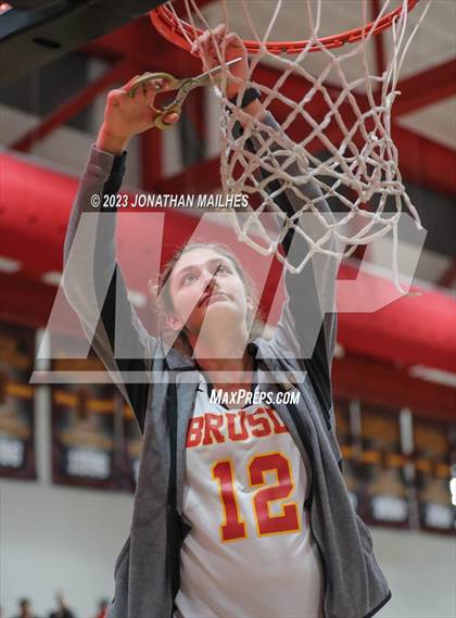 Thumbnail 1 in Jennings vs. Brusly (LHSAA Division II Non-Select Quarterfinal) photogallery.