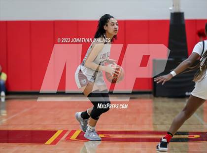 Thumbnail 1 in Jennings vs. Brusly (LHSAA Division II Non-Select Quarterfinal) photogallery.