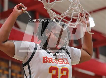 Thumbnail 1 in Jennings vs. Brusly (LHSAA Division II Non-Select Quarterfinal) photogallery.