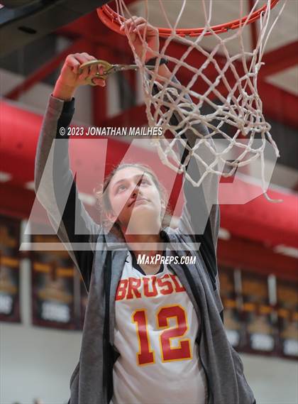 Thumbnail 2 in Jennings vs. Brusly (LHSAA Division II Non-Select Quarterfinal) photogallery.