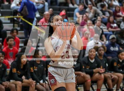 Thumbnail 1 in Jennings vs. Brusly (LHSAA Division II Non-Select Quarterfinal) photogallery.