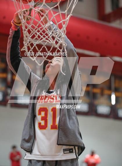 Thumbnail 2 in Jennings vs. Brusly (LHSAA Division II Non-Select Quarterfinal) photogallery.