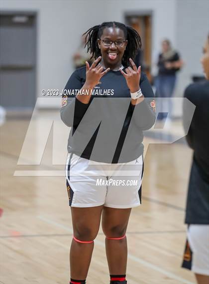 Thumbnail 3 in Jennings vs. Brusly (LHSAA Division II Non-Select Quarterfinal) photogallery.