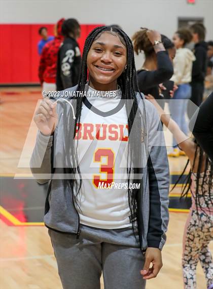 Thumbnail 2 in Jennings vs. Brusly (LHSAA Division II Non-Select Quarterfinal) photogallery.
