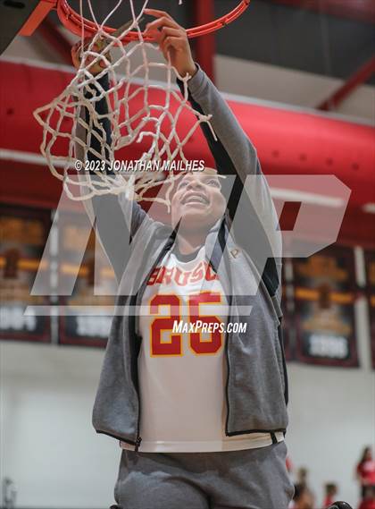 Thumbnail 3 in Jennings vs. Brusly (LHSAA Division II Non-Select Quarterfinal) photogallery.