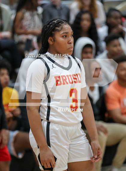 Thumbnail 3 in Jennings vs. Brusly (LHSAA Division II Non-Select Quarterfinal) photogallery.