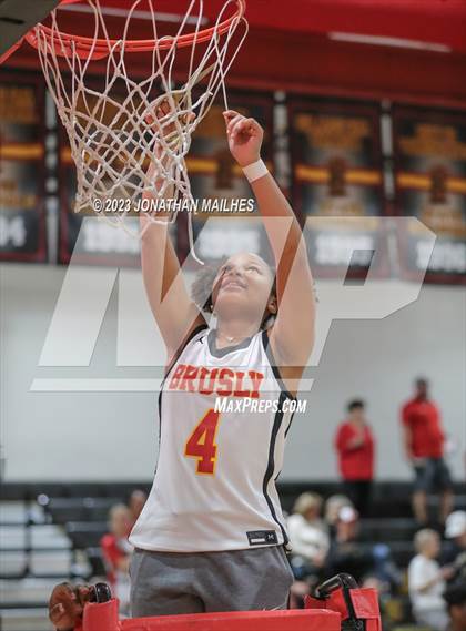Thumbnail 3 in Jennings vs. Brusly (LHSAA Division II Non-Select Quarterfinal) photogallery.