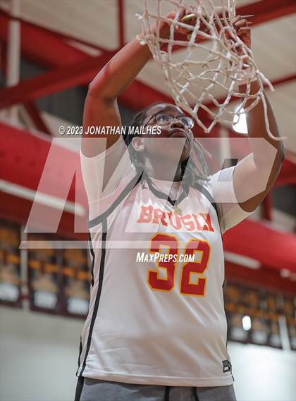 Thumbnail 3 in Jennings vs. Brusly (LHSAA Division II Non-Select Quarterfinal) photogallery.