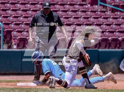 Thumbnail 1 in Camarillo @ St. Francis (CIF SS DIV 4 Championship) photogallery.
