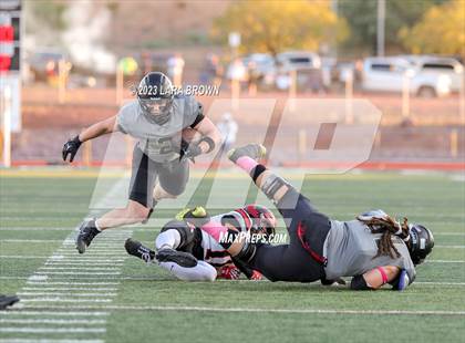 Thumbnail 2 in Desert Hills vs. Hurricane (UHSAA 4A Round 1) photogallery.