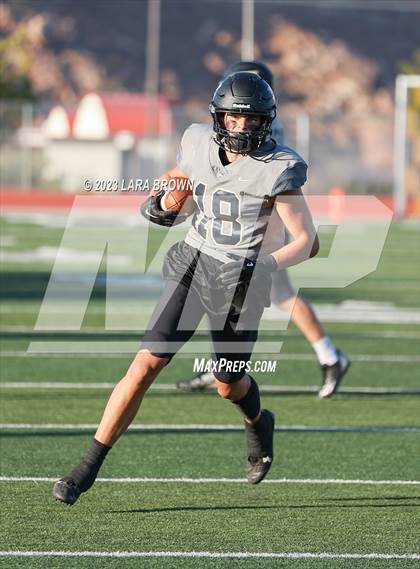 Thumbnail 2 in Desert Hills vs. Hurricane (UHSAA 4A Round 1) photogallery.