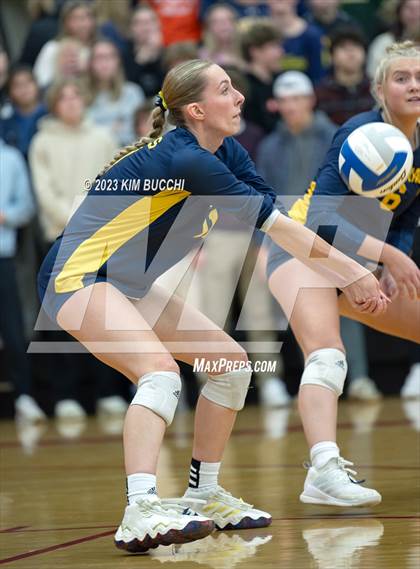 Thumbnail 3 in Clarkston vs. Hartland (MHSAA Division 1 Regional Semifinal) photogallery.