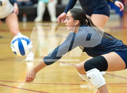 Thumbnail 2 in Clarkston vs. Hartland (MHSAA Division 1 Regional Semifinal) photogallery.
