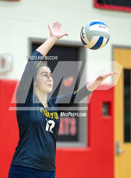 Thumbnail 2 in Clarkston vs. Hartland (MHSAA Division 1 Regional Semifinal) photogallery.