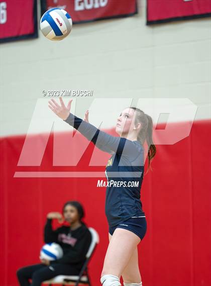 Thumbnail 1 in Clarkston vs. Hartland (MHSAA Division 1 Regional Semifinal) photogallery.