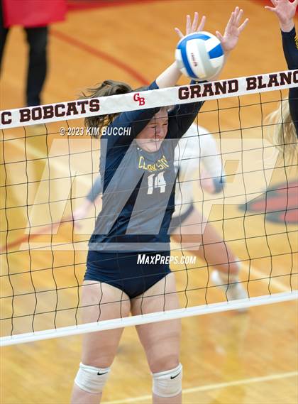Thumbnail 3 in Clarkston vs. Hartland (MHSAA Division 1 Regional Semifinal) photogallery.