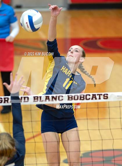 Thumbnail 1 in Clarkston vs. Hartland (MHSAA Division 1 Regional Semifinal) photogallery.
