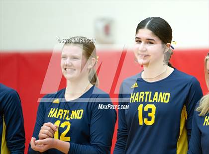 Thumbnail 2 in Clarkston vs. Hartland (MHSAA Division 1 Regional Semifinal) photogallery.