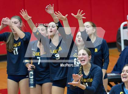 Thumbnail 1 in Clarkston vs. Hartland (MHSAA Division 1 Regional Semifinal) photogallery.