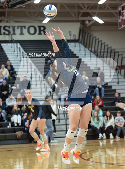 Thumbnail 2 in Clarkston vs. Hartland (MHSAA Division 1 Regional Semifinal) photogallery.