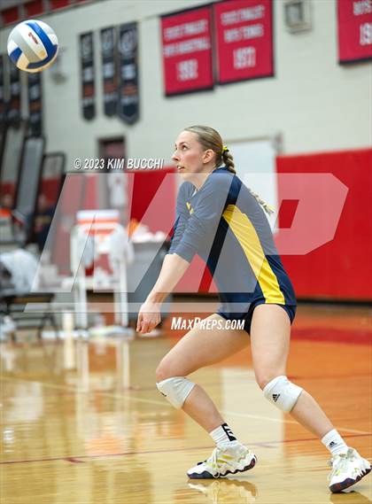 Thumbnail 3 in Clarkston vs. Hartland (MHSAA Division 1 Regional Semifinal) photogallery.
