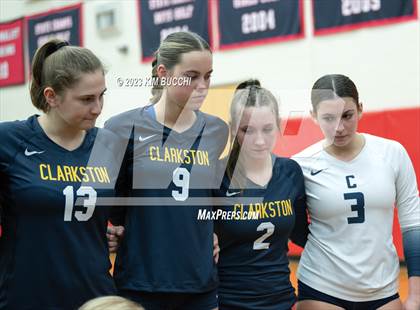 Thumbnail 3 in Clarkston vs. Hartland (MHSAA Division 1 Regional Semifinal) photogallery.